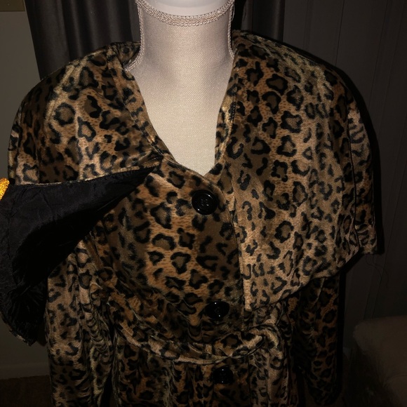 Beautiful Leopard Print Jacket 🧥 NWOT - Picture 4 of 6